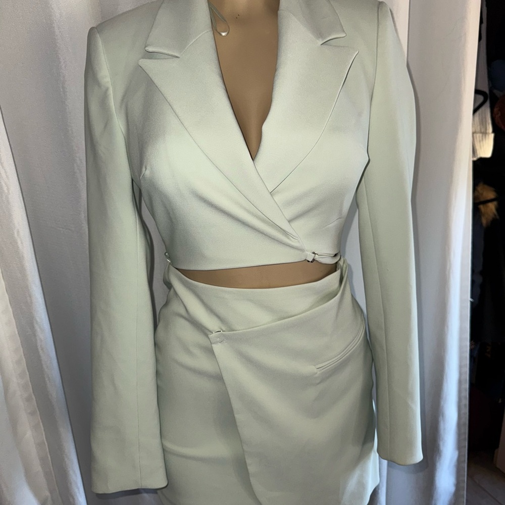 Chic Light Green Blazer and Skirt Set